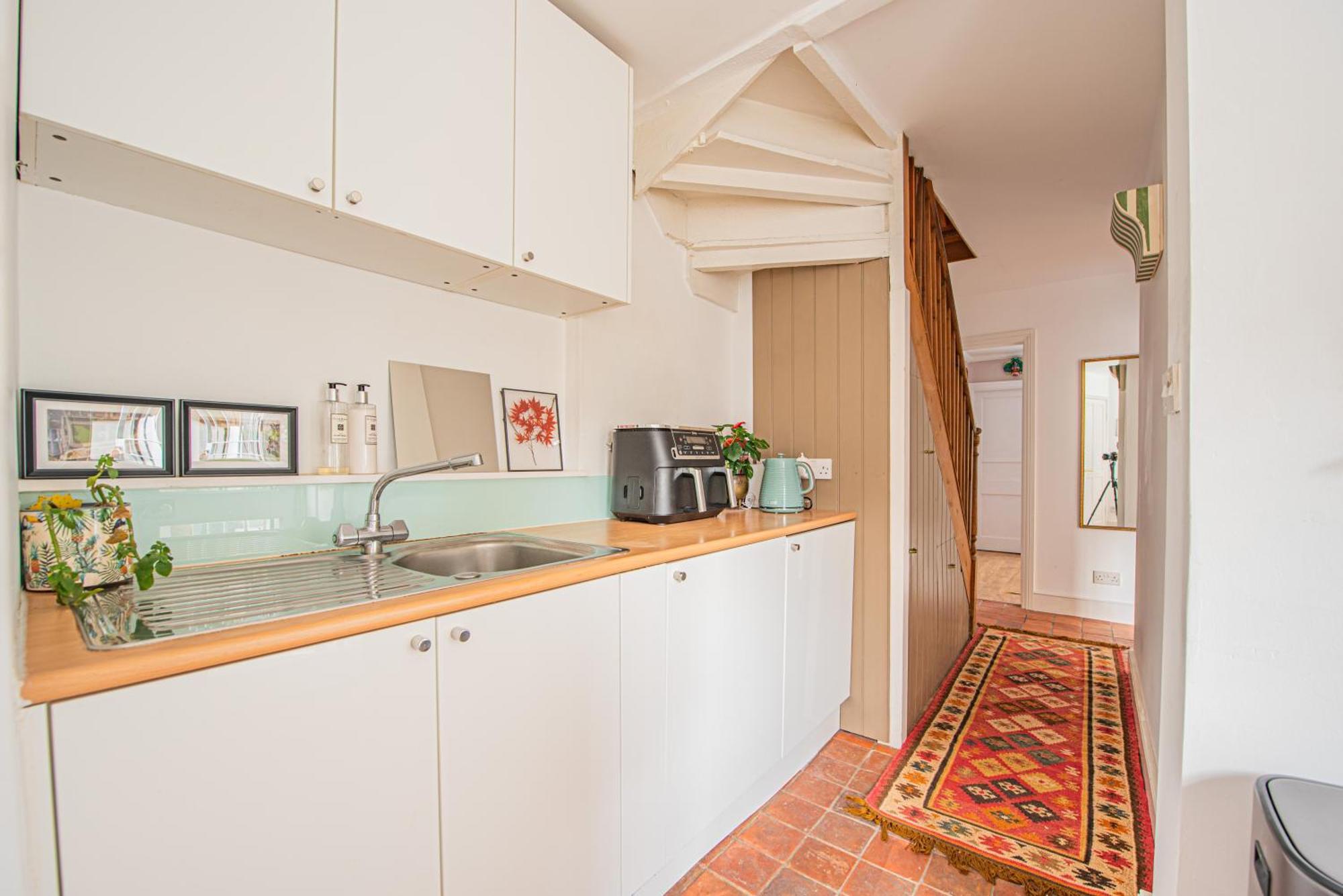 Apartment Stylish 2-bed Flat Near Hammersmith & Holland Park London