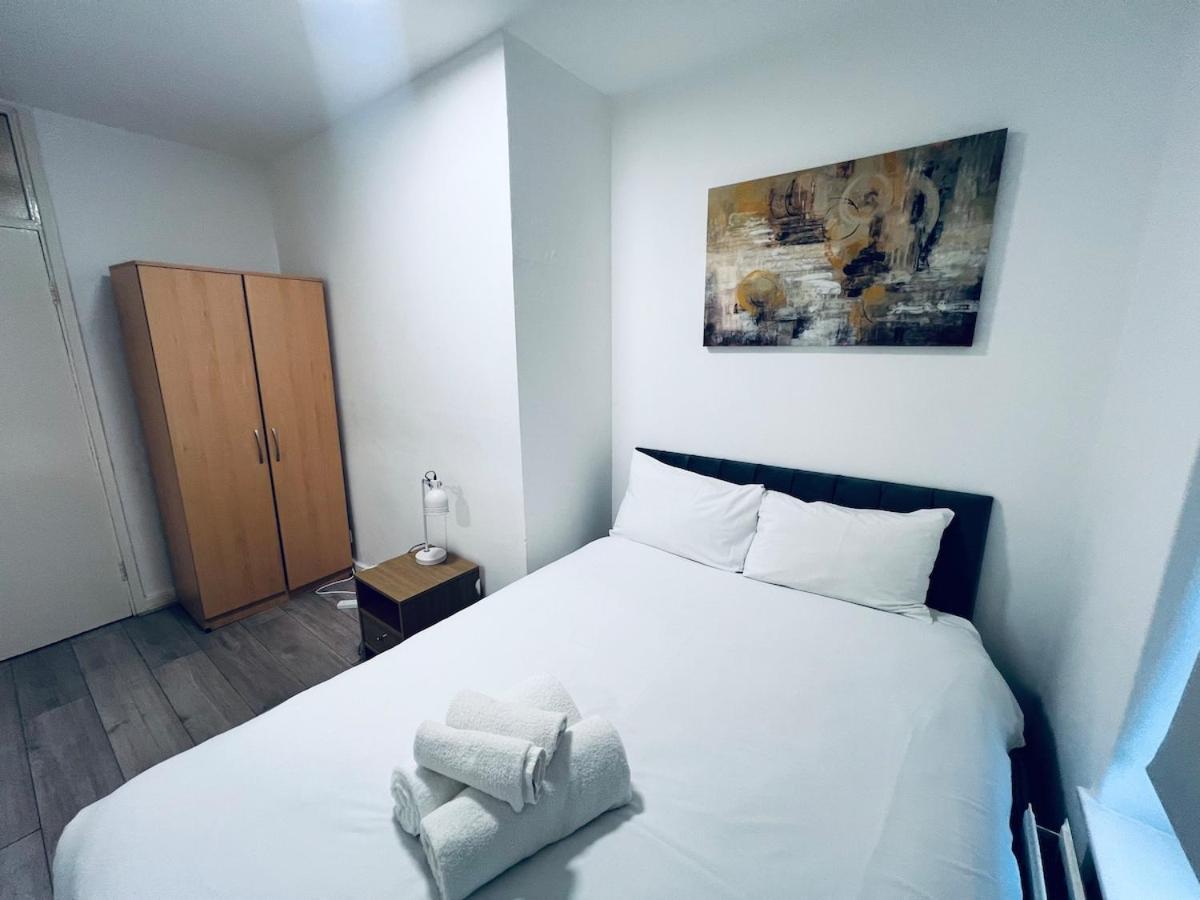 Elegant Urban Escape In * London