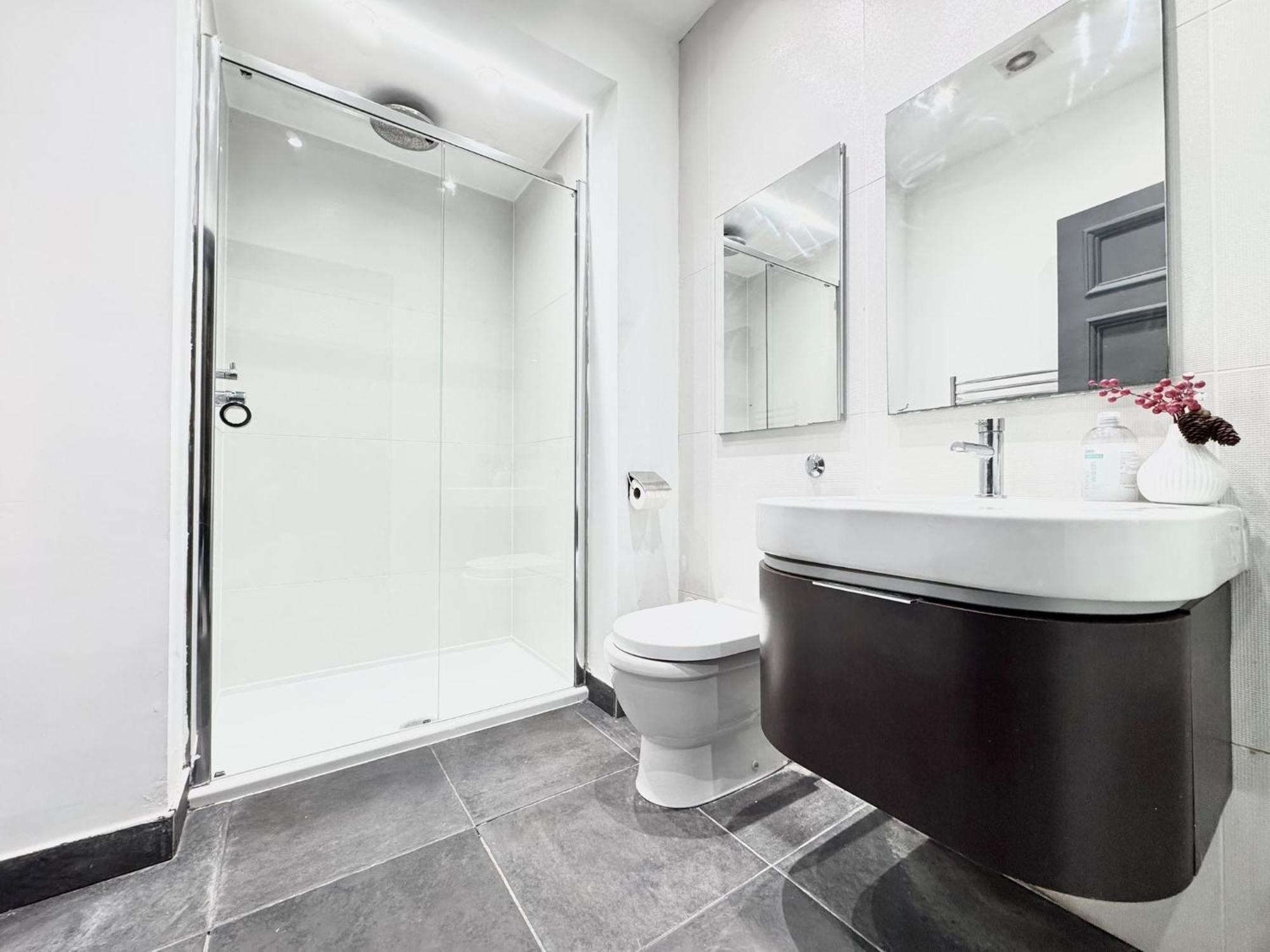 Apartment Spacious Hyde Park Family *