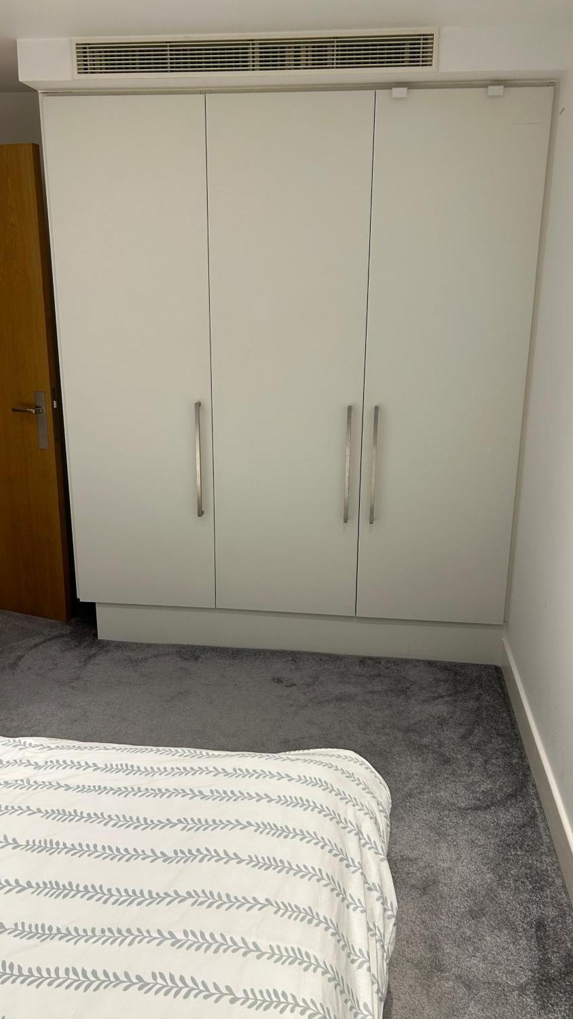 Hyde Park Square Apartment