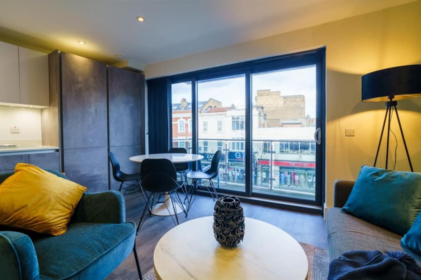 Chic 1br Retreat In Whitechapel Apartment