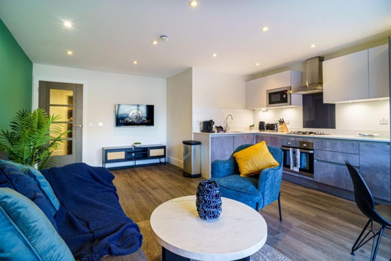 Chic 1br Retreat In Whitechapel Apartment London