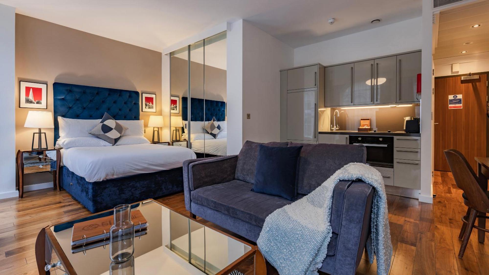 Monument Serviced By Lovelystay London