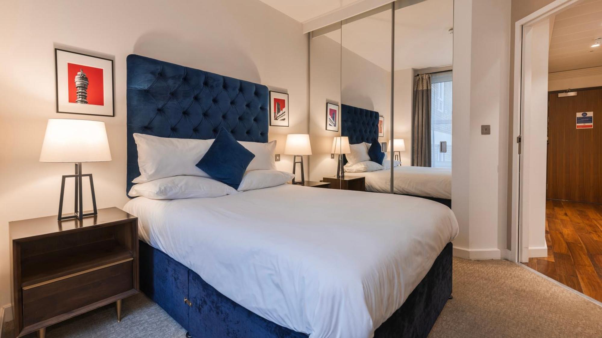 Monument Serviced By Lovelystay * London