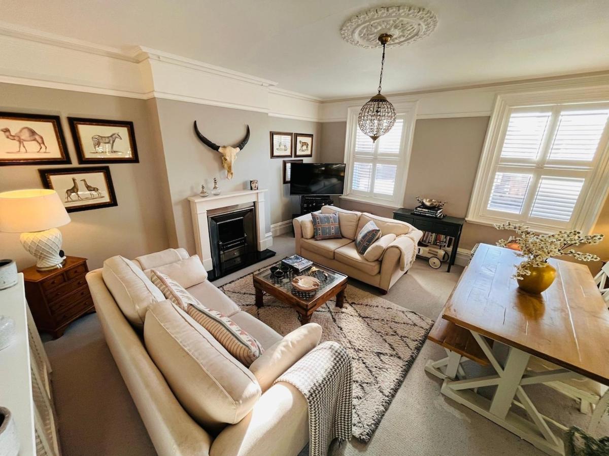 Apartment Elegant & Spacious 3 Bed London