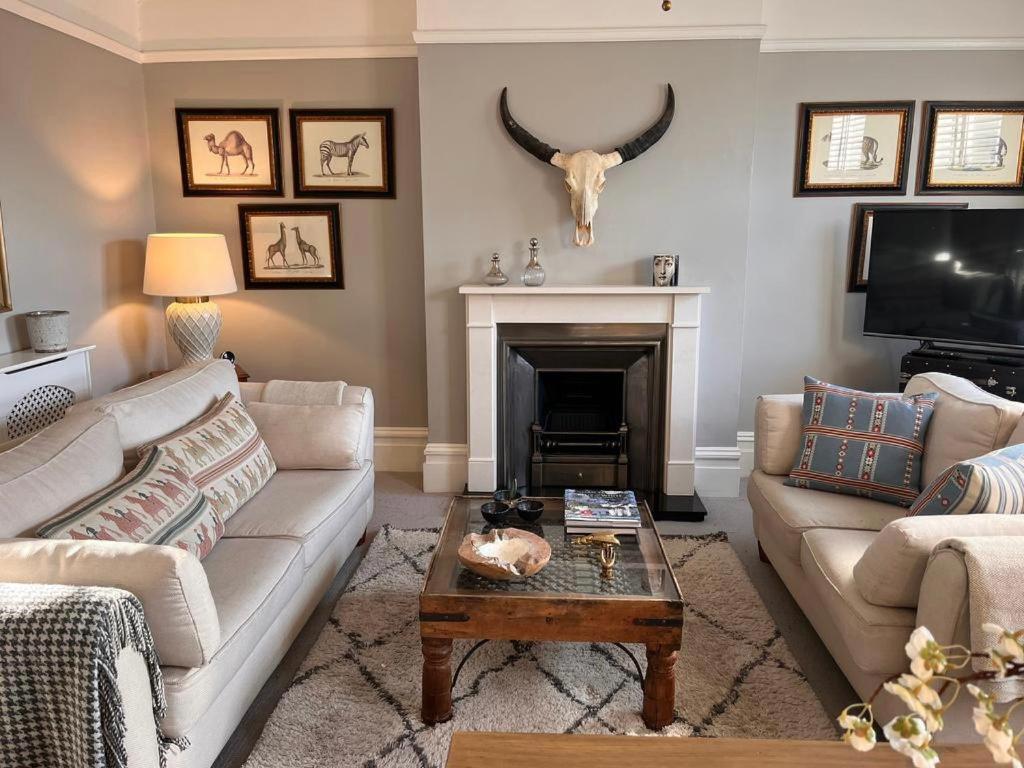 Elegant & Spacious 3 Bed *