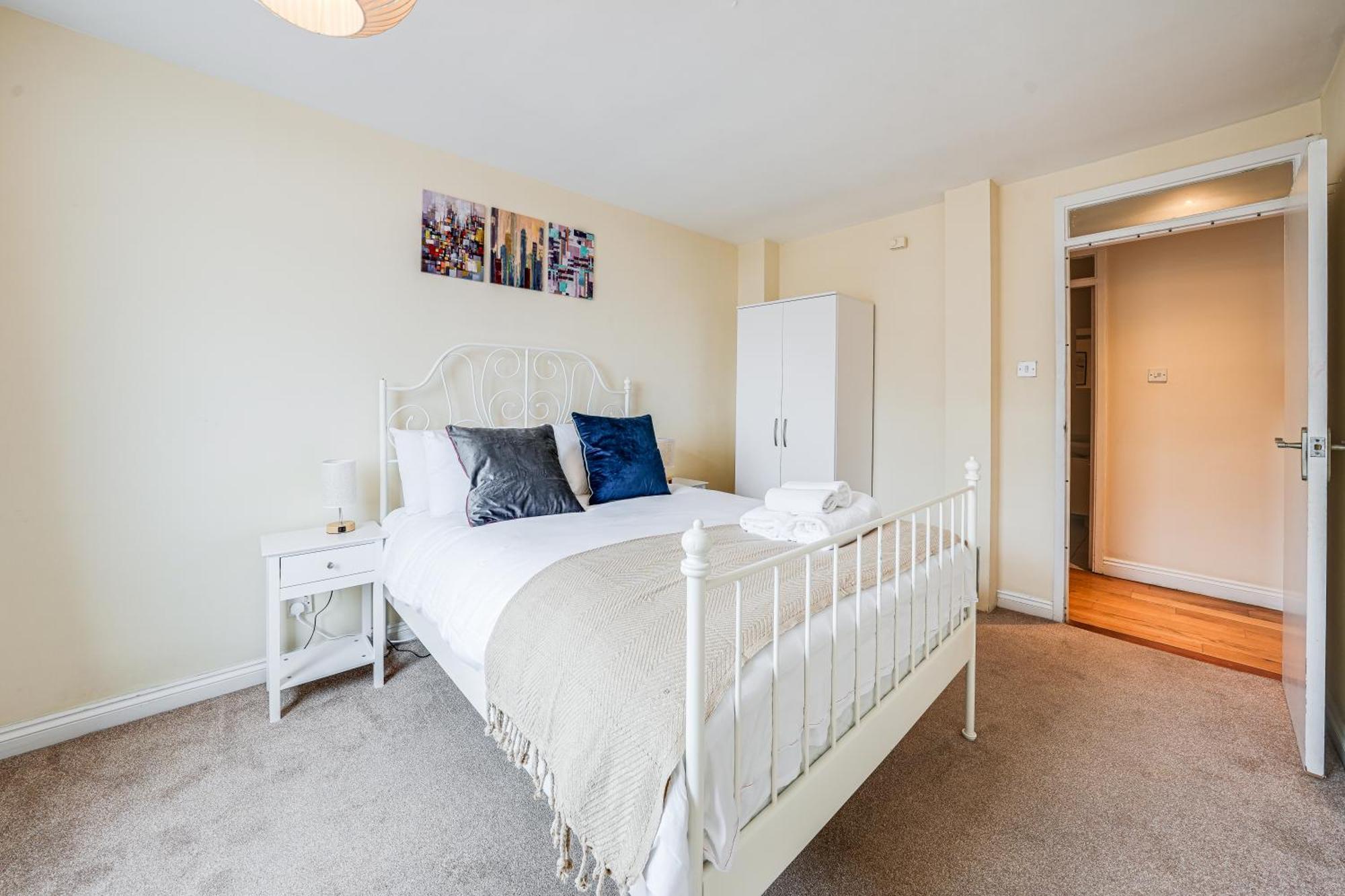 Premier Westfields Penthouse Apartment
