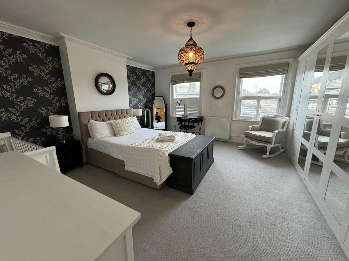Apartment Elegant & Spacious 3 Bed