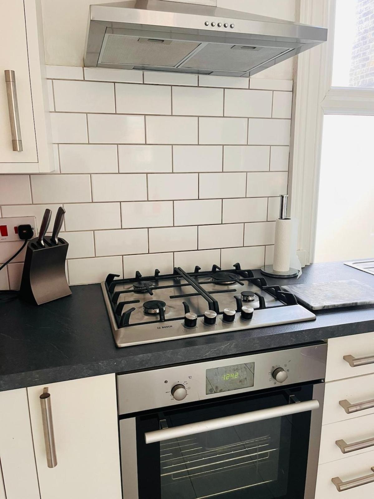 Elegant & Spacious 3 Bed * London