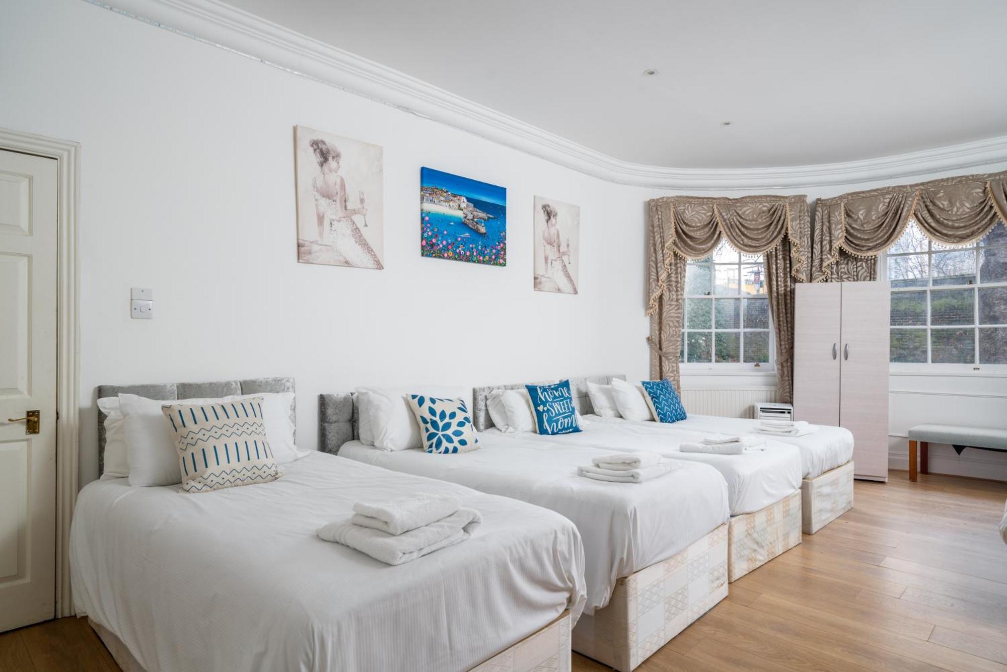 Apartment Cozy 2-bed Group & Family Near Excel & 02 Arena With Parking & Balcony