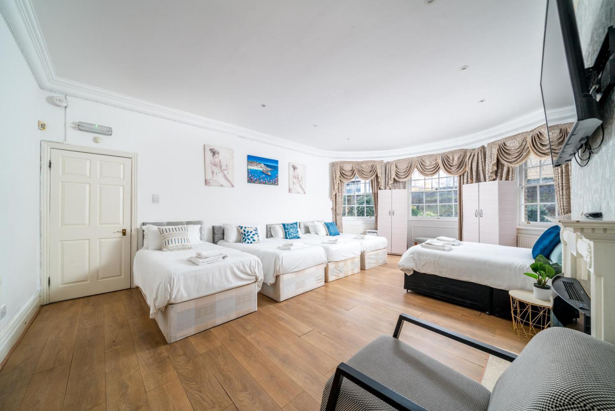 Cozy 2-bed Group & Family Near Excel & 02 Arena With Parking & Balcony * London