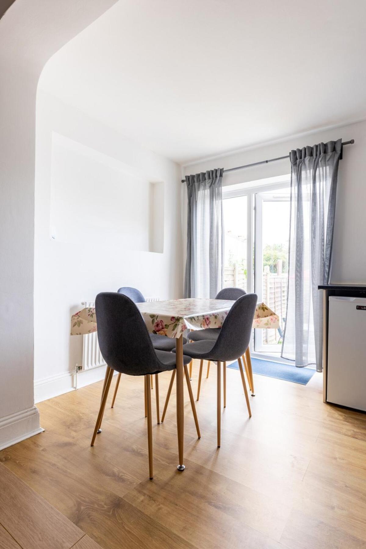 Apartment Flat Near Wembley, Self Check In, Garden *