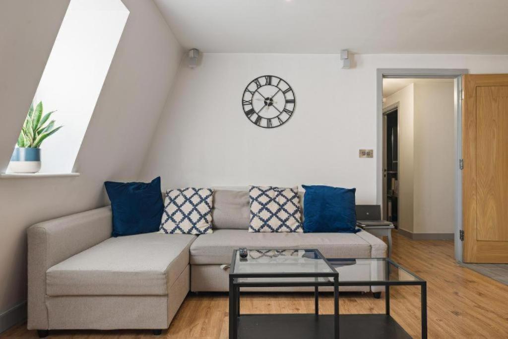 Fulham Beautiful Family * London
