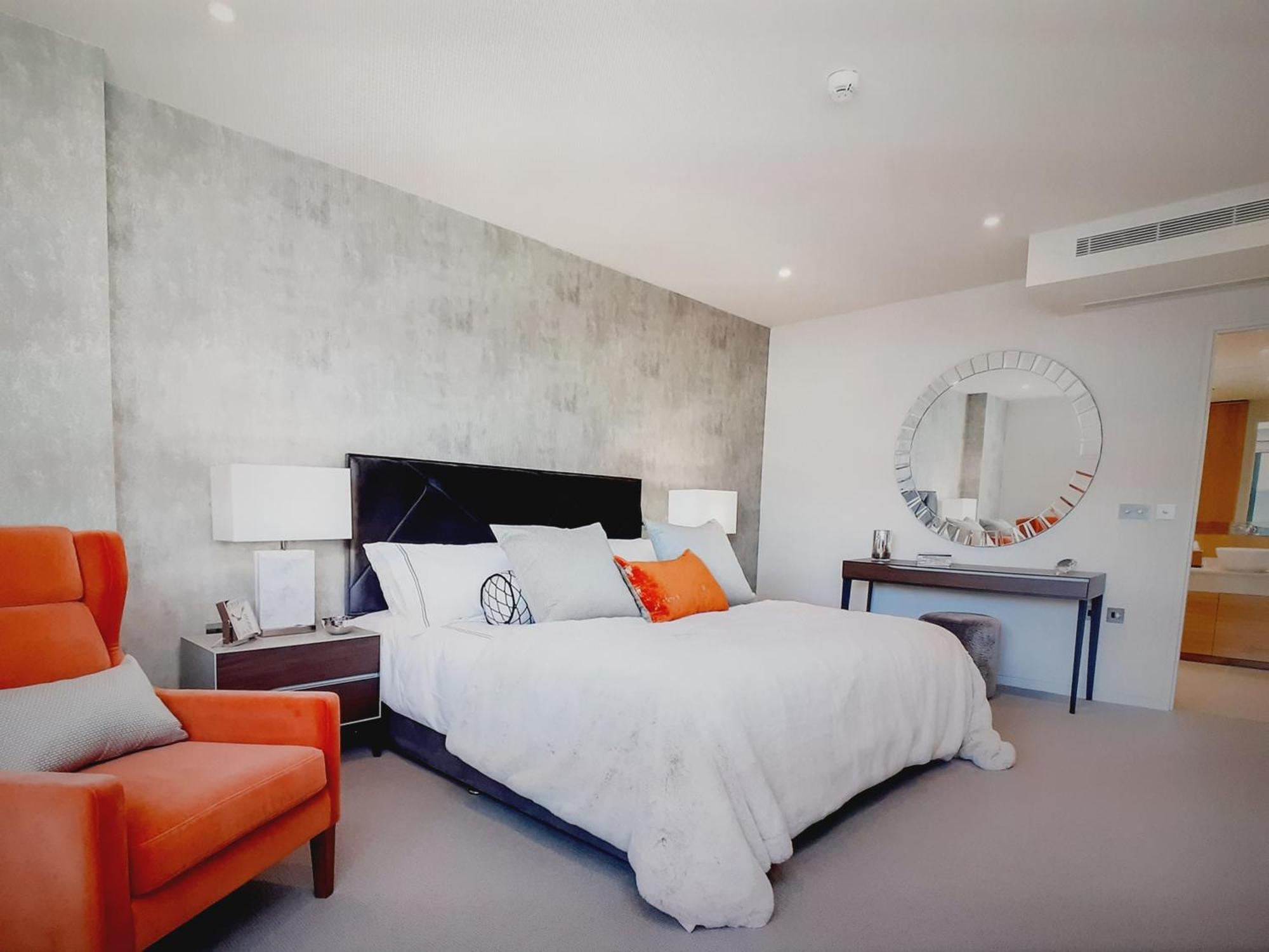 Nouveau Mayfair Apartment *