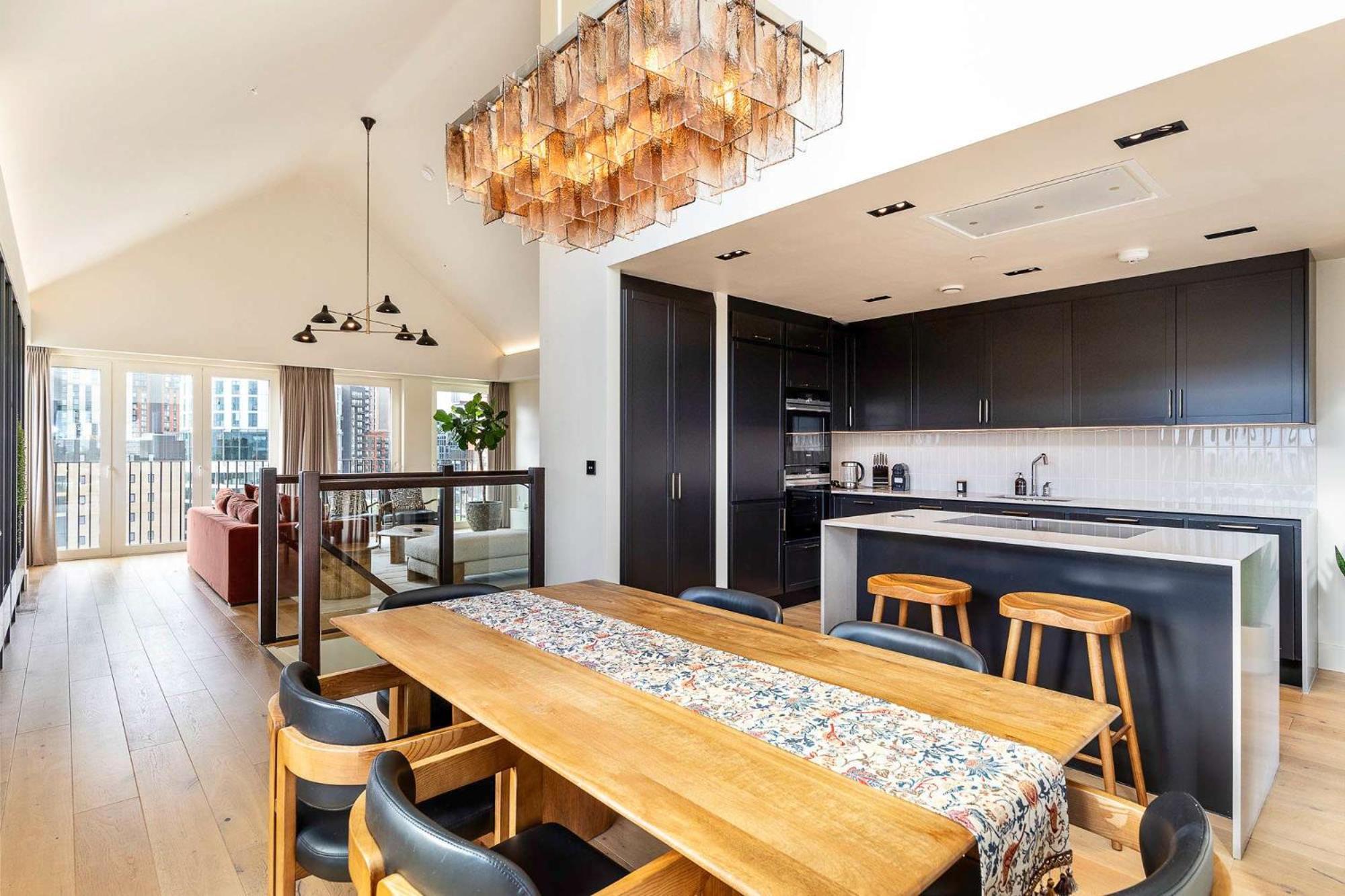 3br 2bth Penthouse In Apartment