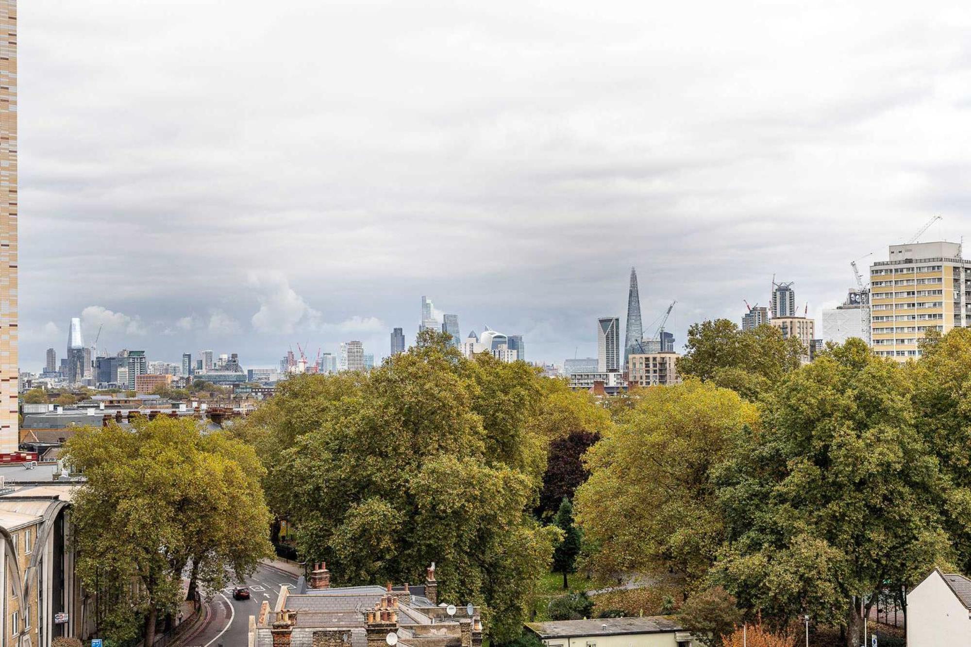 3br 2bth Penthouse In * London
