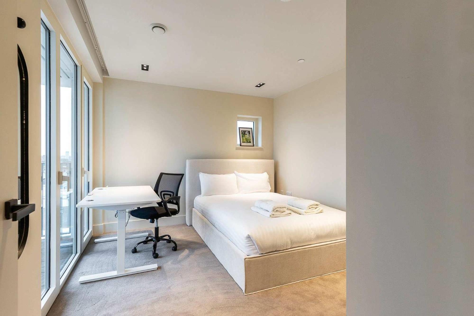 3br 2bth Penthouse In *