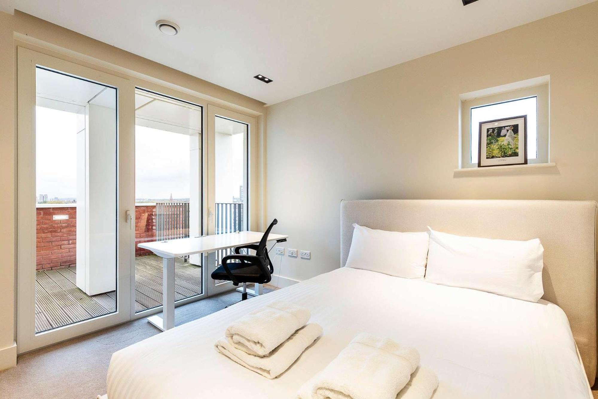 3br 2bth Penthouse In Apartment