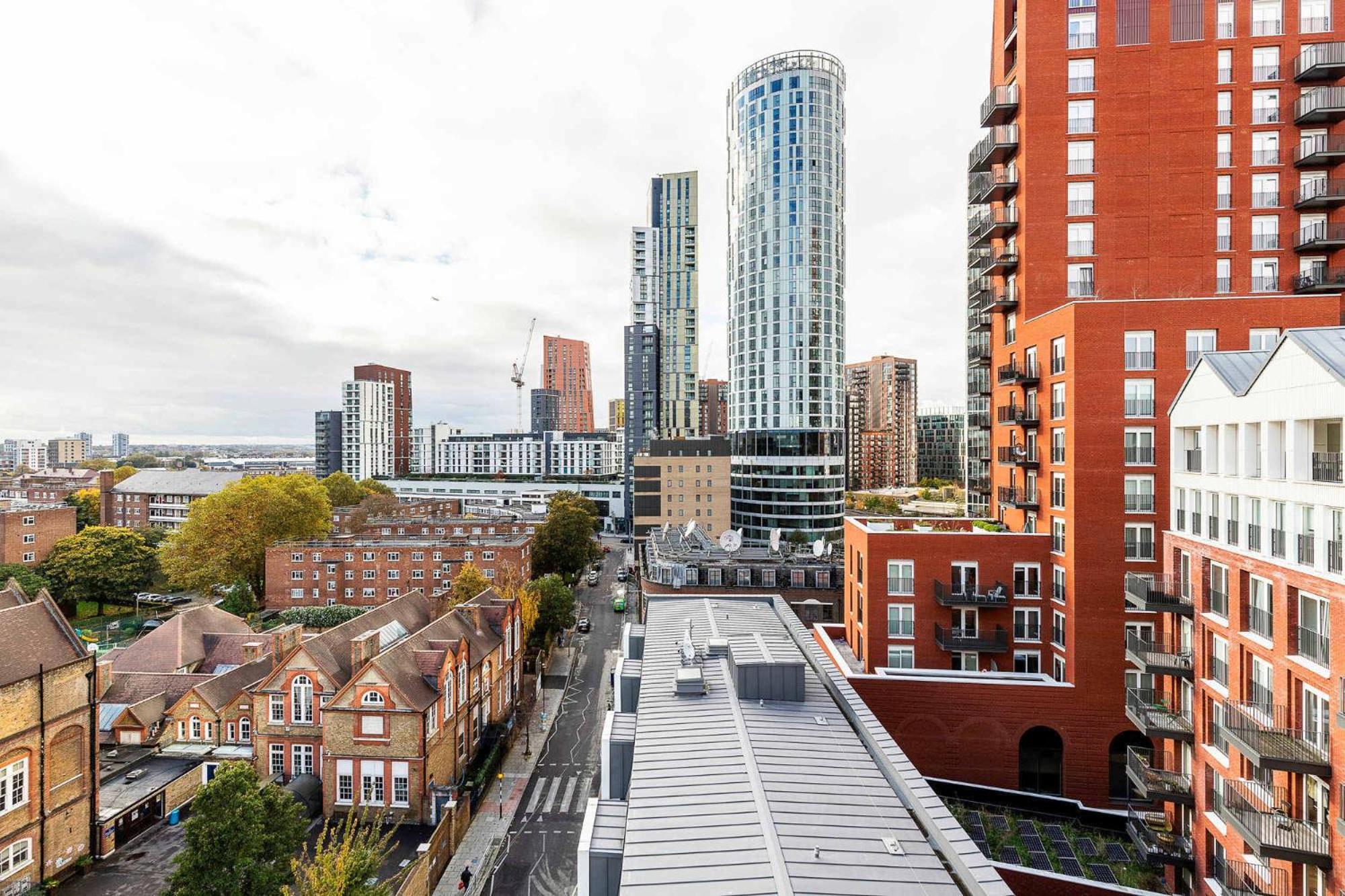 3br 2bth Penthouse In *