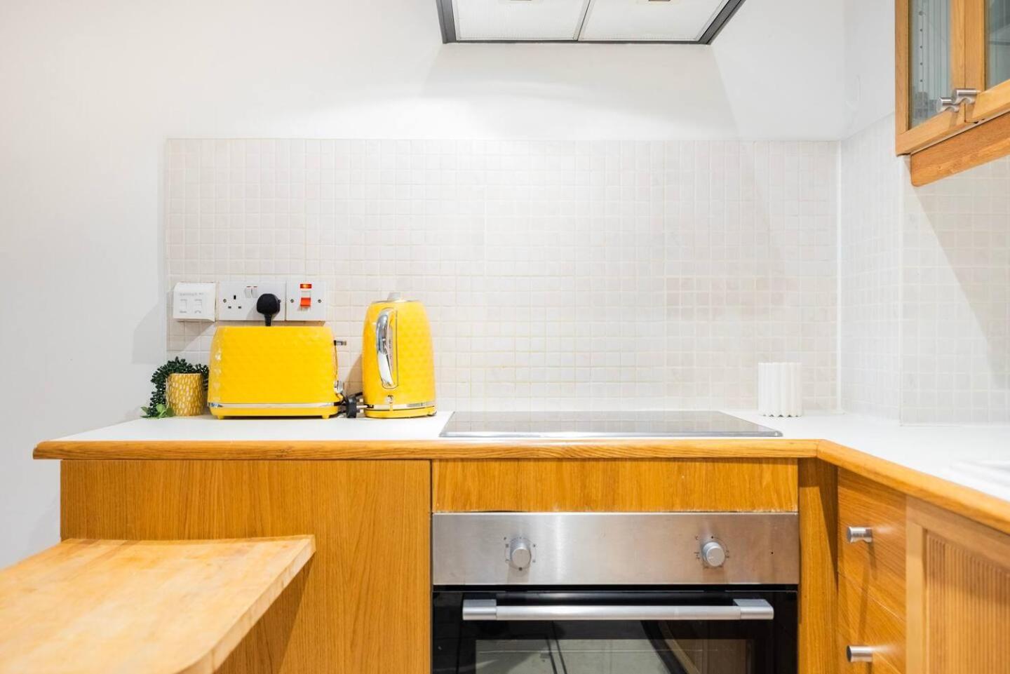 Casa de férias Beautiful With Spacious Garden - Earl's Court *
