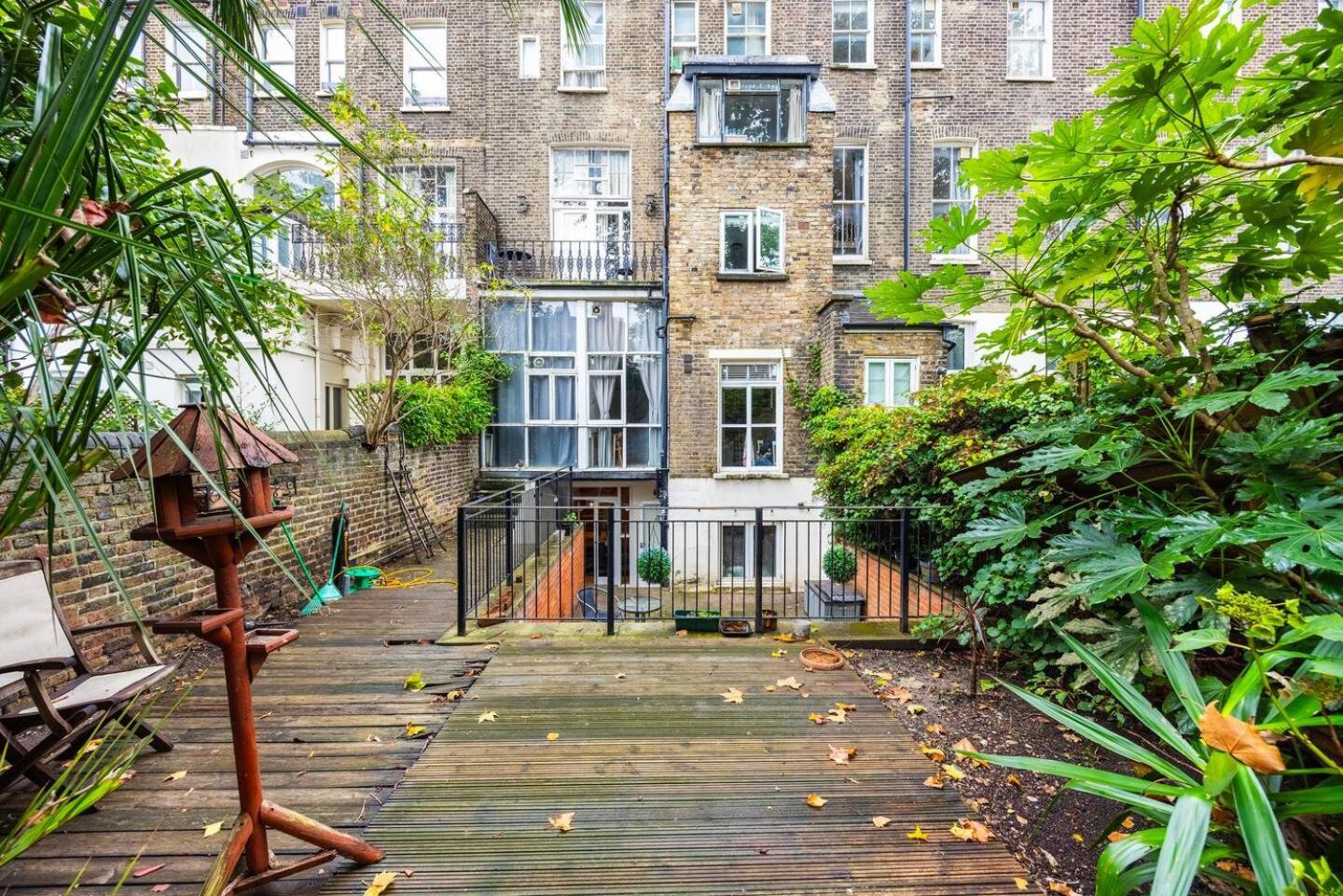 Casa de férias Beautiful With Spacious Garden - Earl's Court