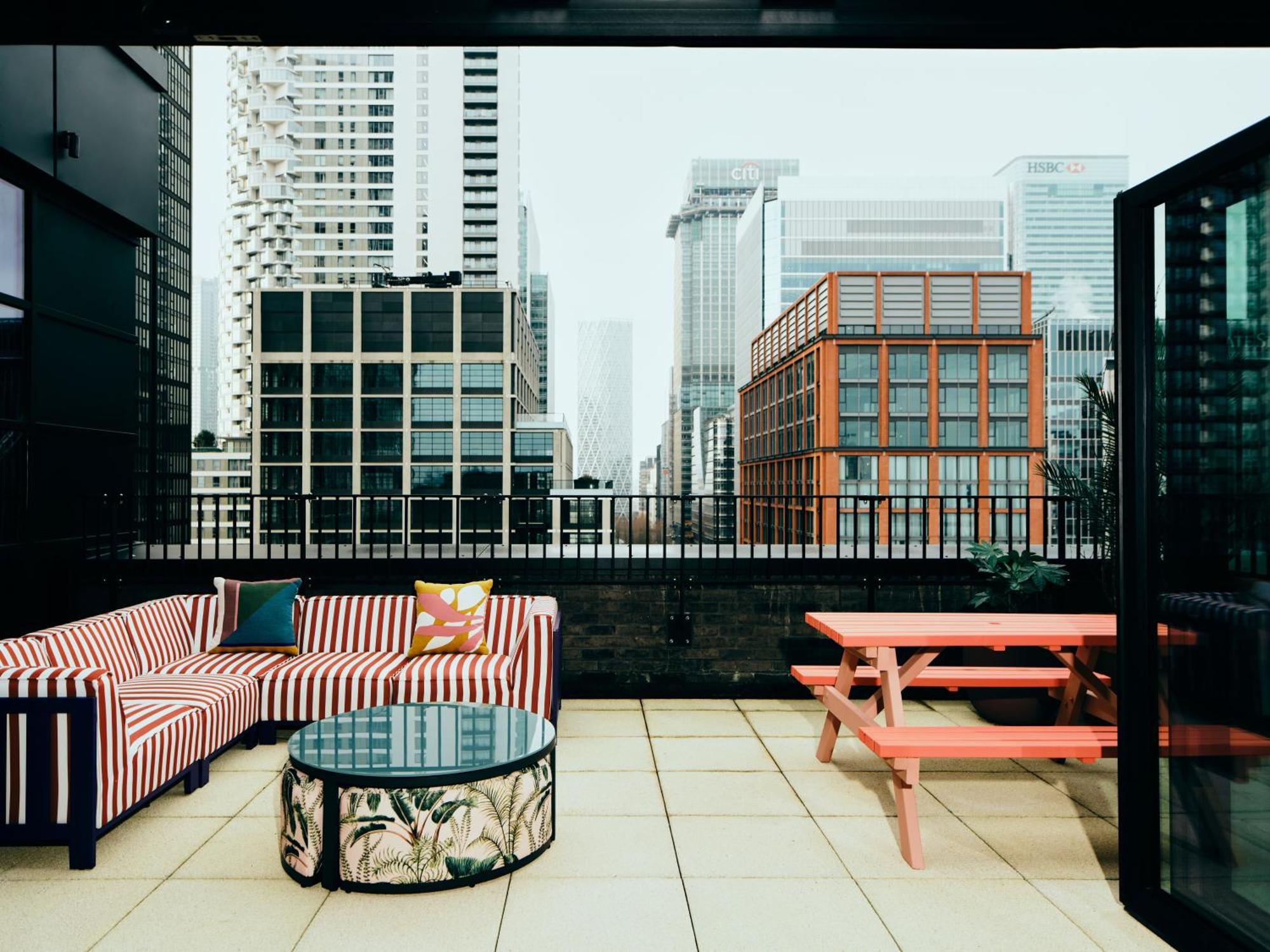 Aparthotel Vertus Edit Canary Wharf London