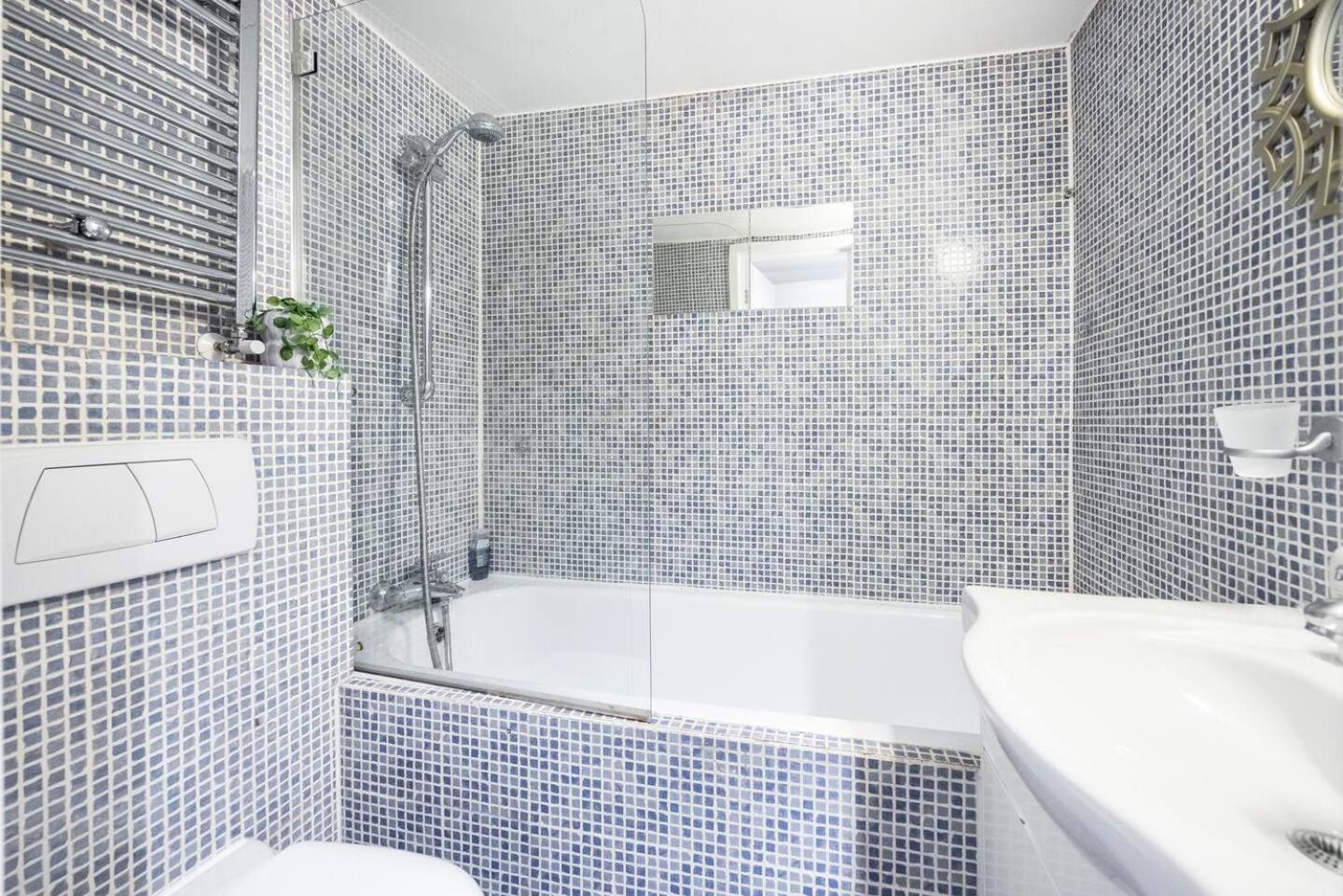 Casa de férias Beautiful With Spacious Garden - Earl's Court *