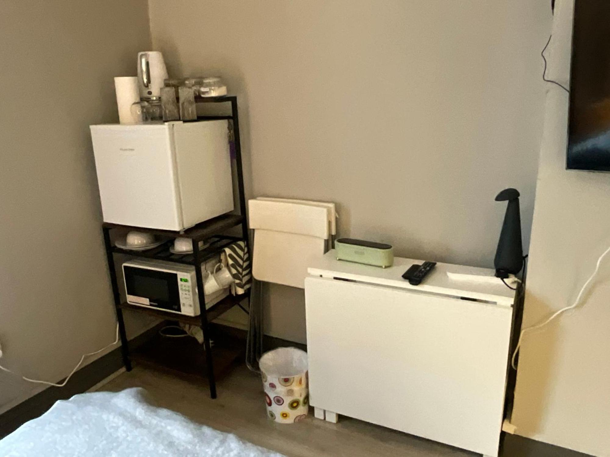 3 Flat Share Fitzrovia, Apartment *