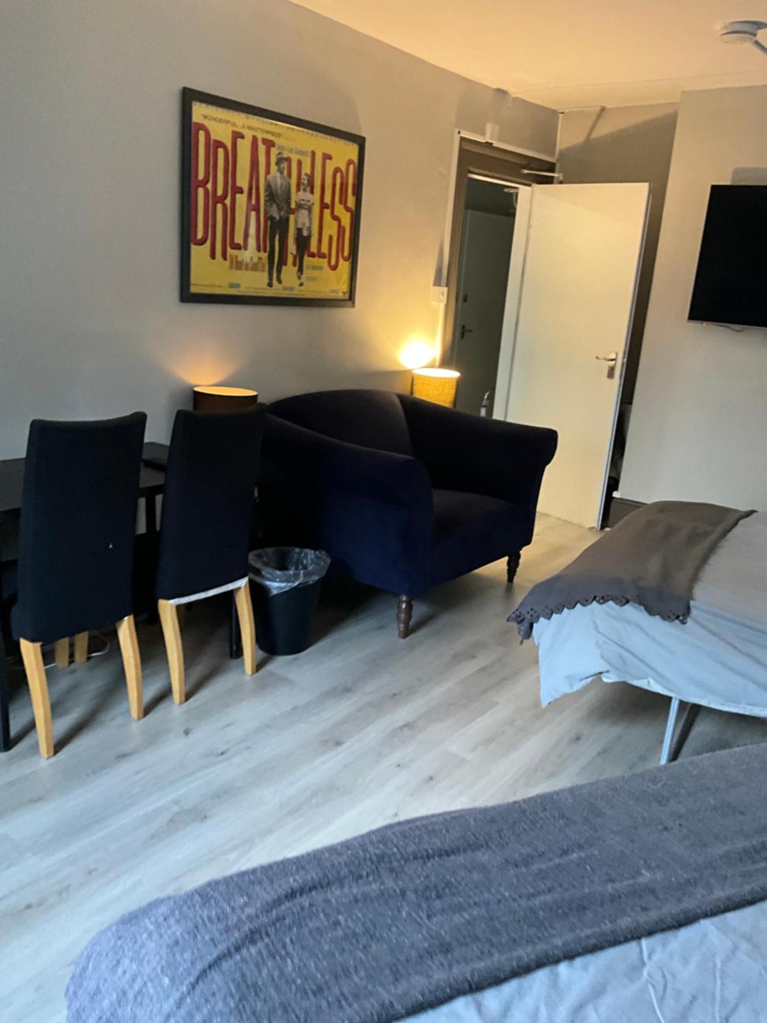 3 Flat Share Fitzrovia,