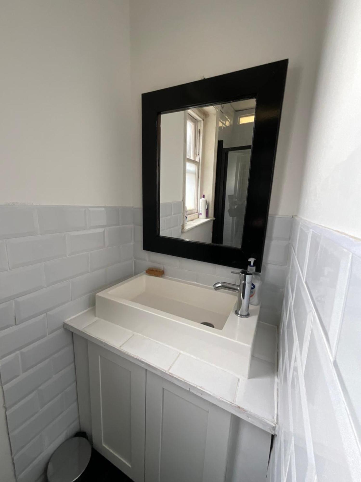 3 Flat Share Fitzrovia, * London