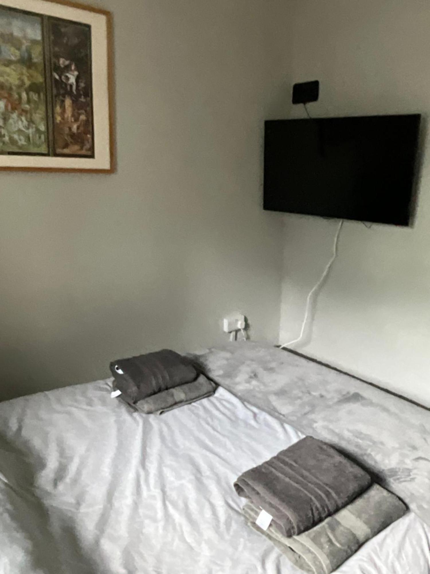 3 Flat Share Fitzrovia, Apartment *