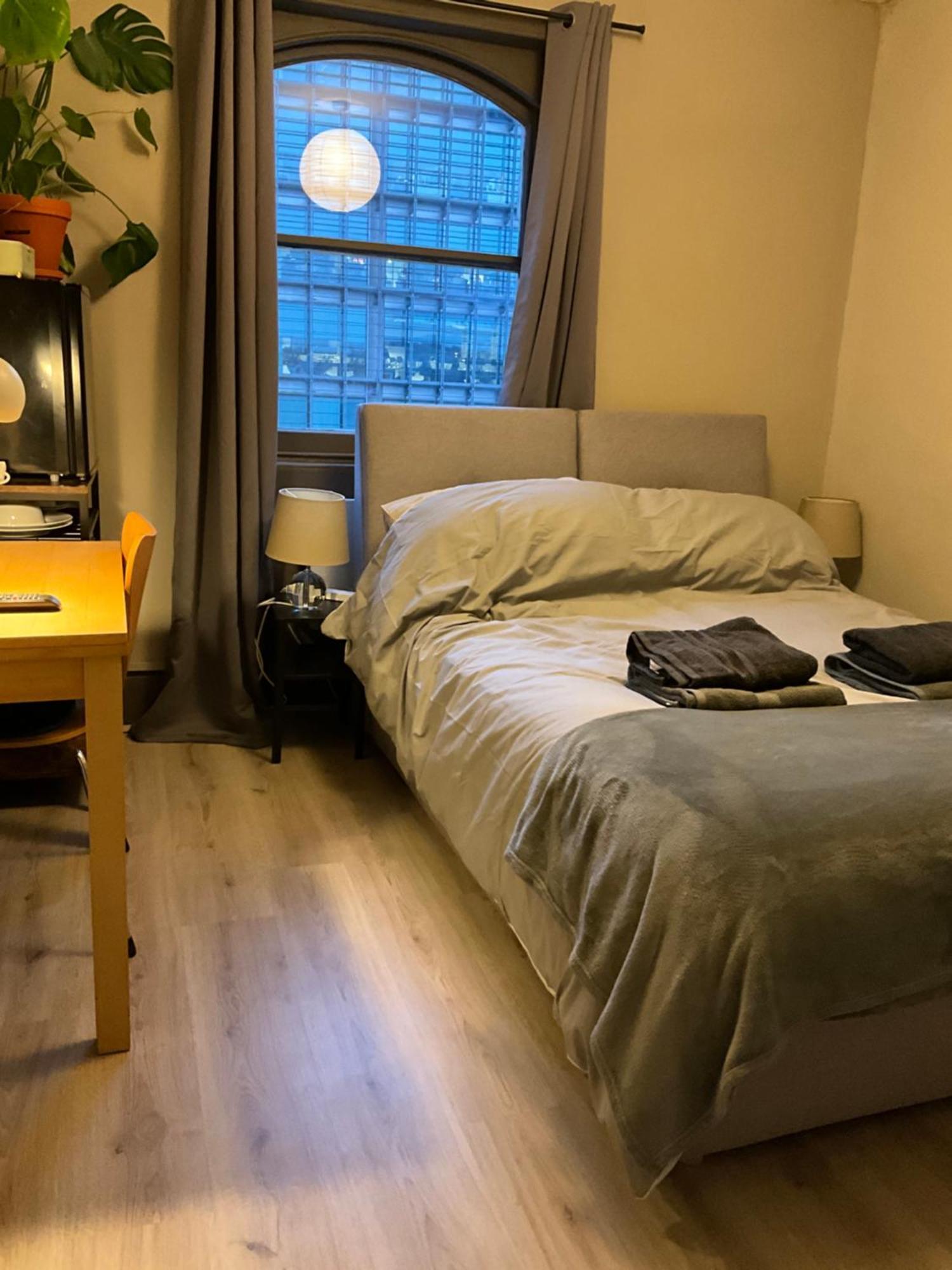 3 Flat Share Fitzrovia, Apartment *