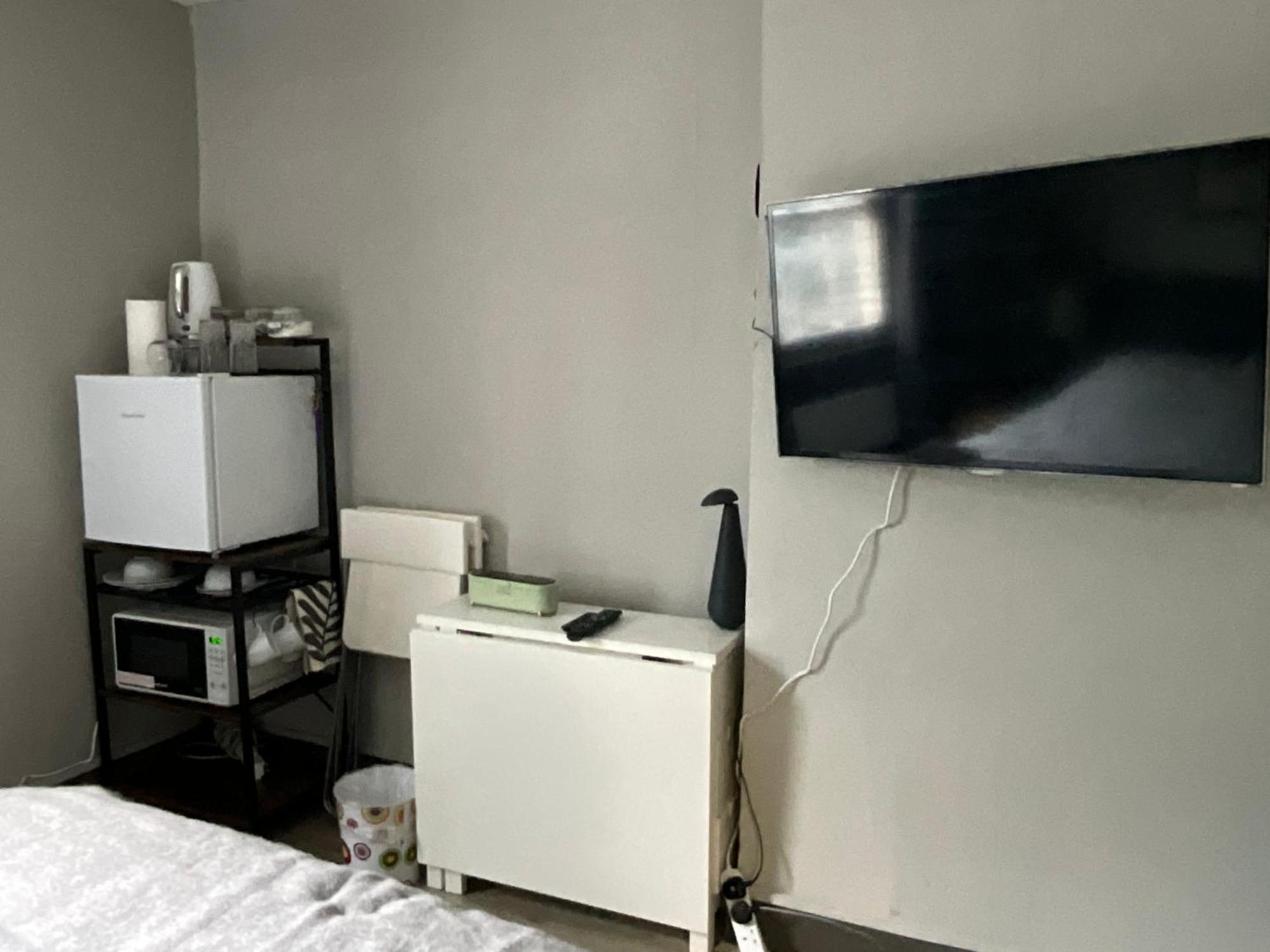 3 Flat Share Fitzrovia, London