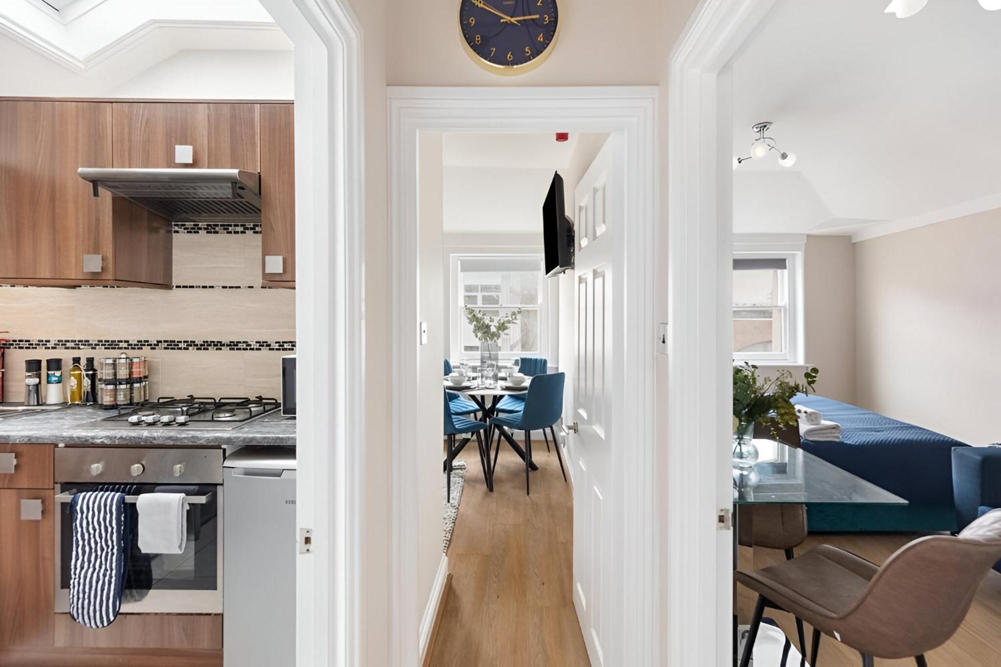 Urban Vibes, Modern 2br Flat In Prime Spot Apartment