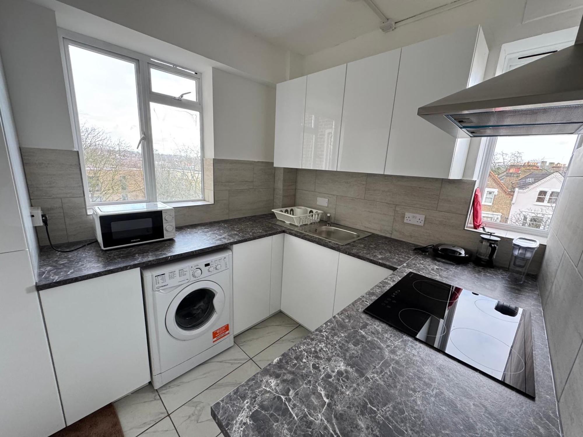 Huge 5 Bedroom Flat For 10 People 2 Min Away From Emirates Stadium Zone 2 Apartamento