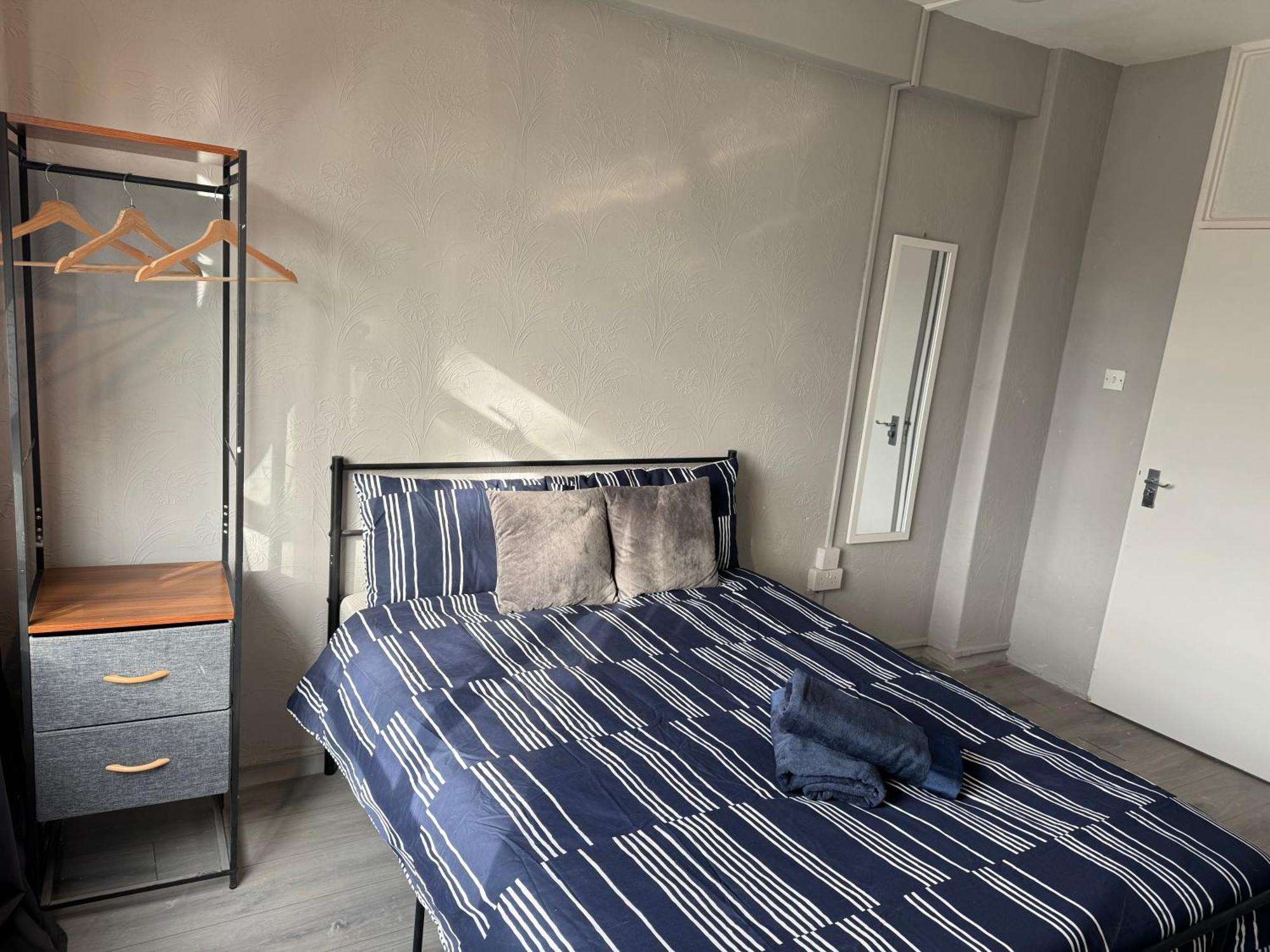 Huge 5 Bedroom Flat For 10 People 2 Min Away From Emirates Stadium Zone 2 * Londres