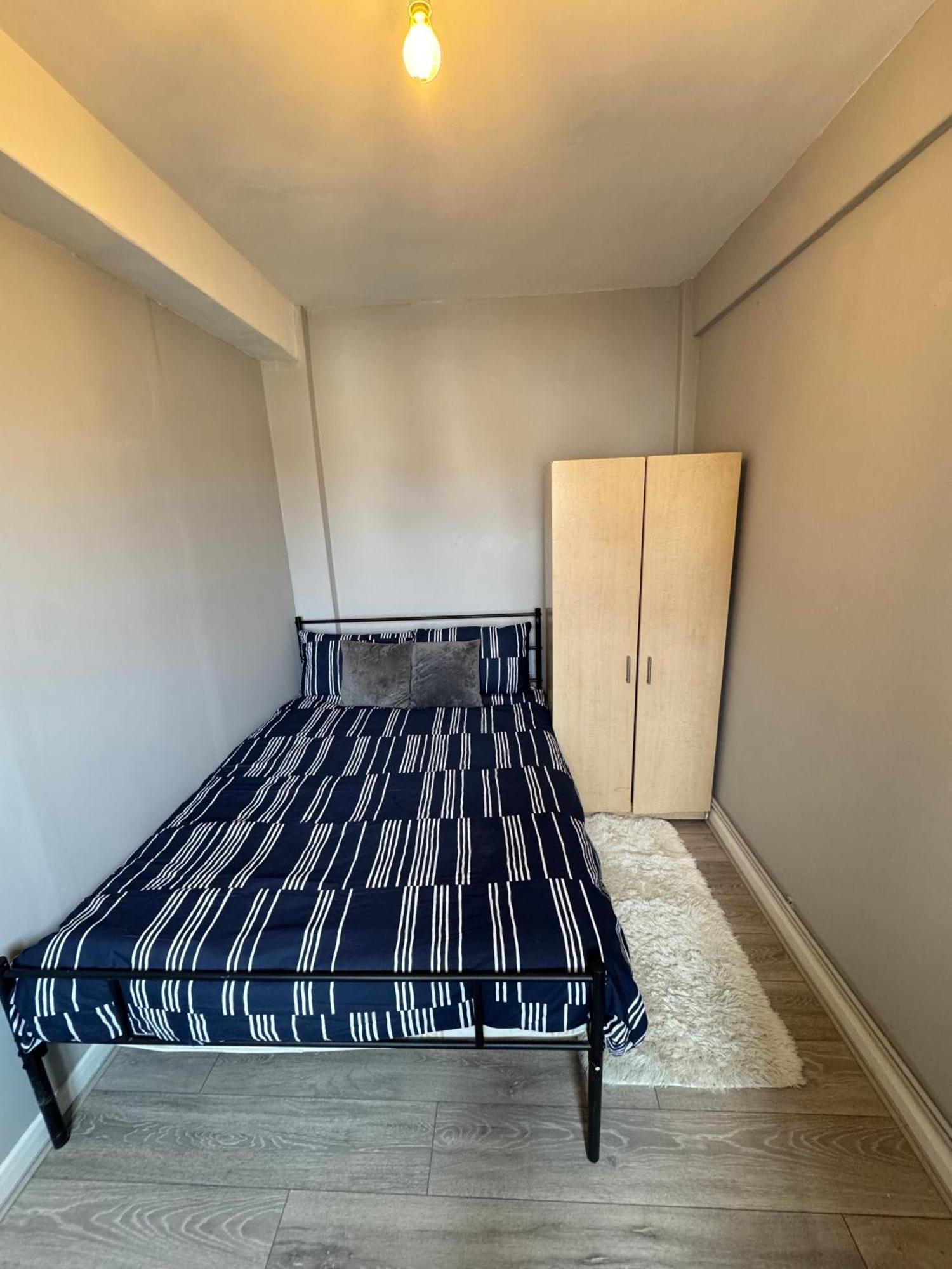 Huge 5 Bedroom Flat For 10 People 2 Min Away From Emirates Stadium Zone 2 Apartamento