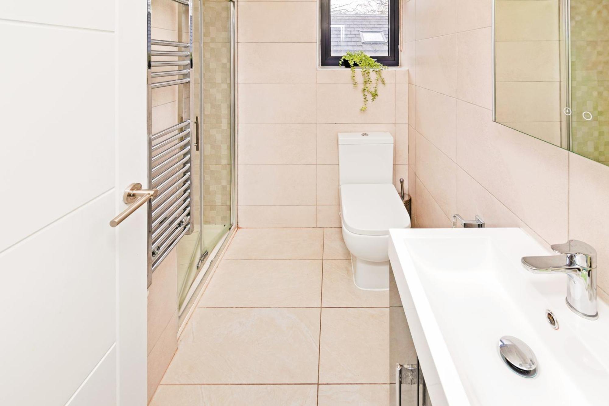 Shoreditch Hoxton 3 Bed 2 Bath
