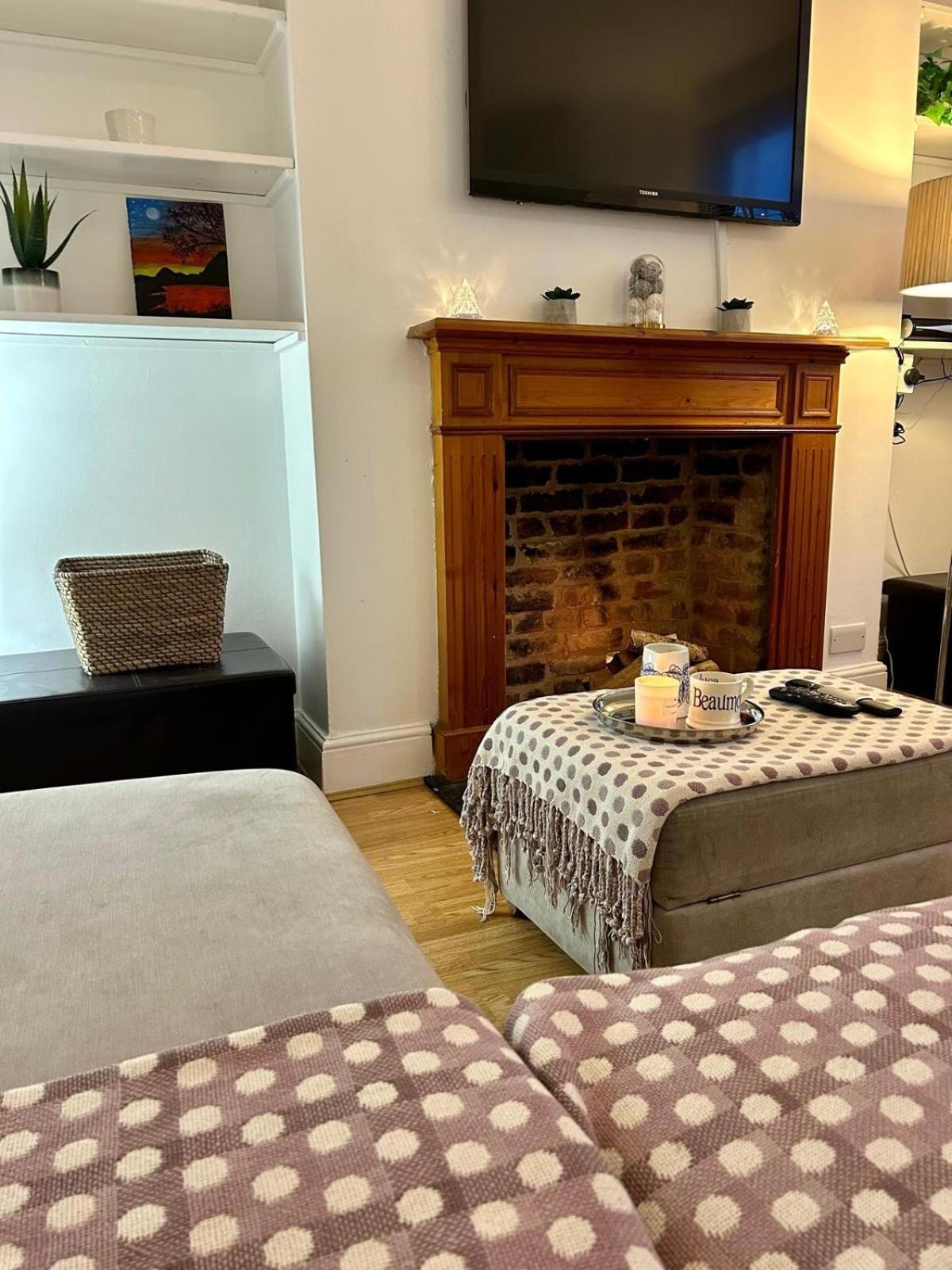 Beautiful 2 Bed In Queens Park,