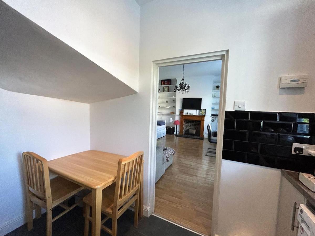 Beautiful 2 Bed In Queens Park,