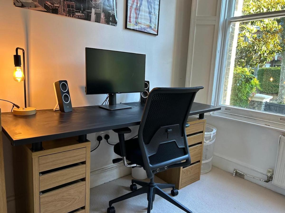 Apartment Beautiful 2 Bed In Queens Park,
