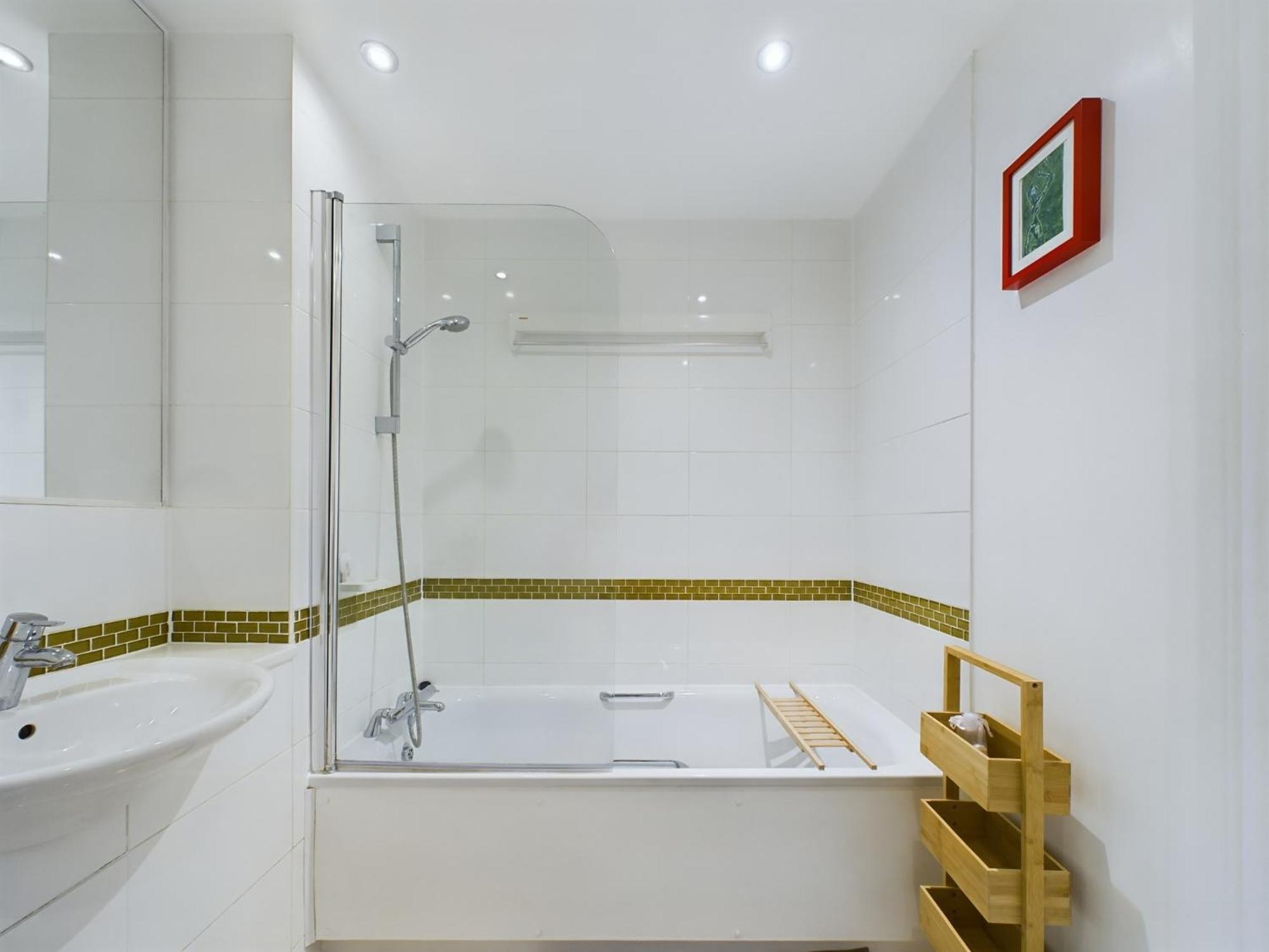 The Peckham Place - 1bdr With Balcony Apartment *