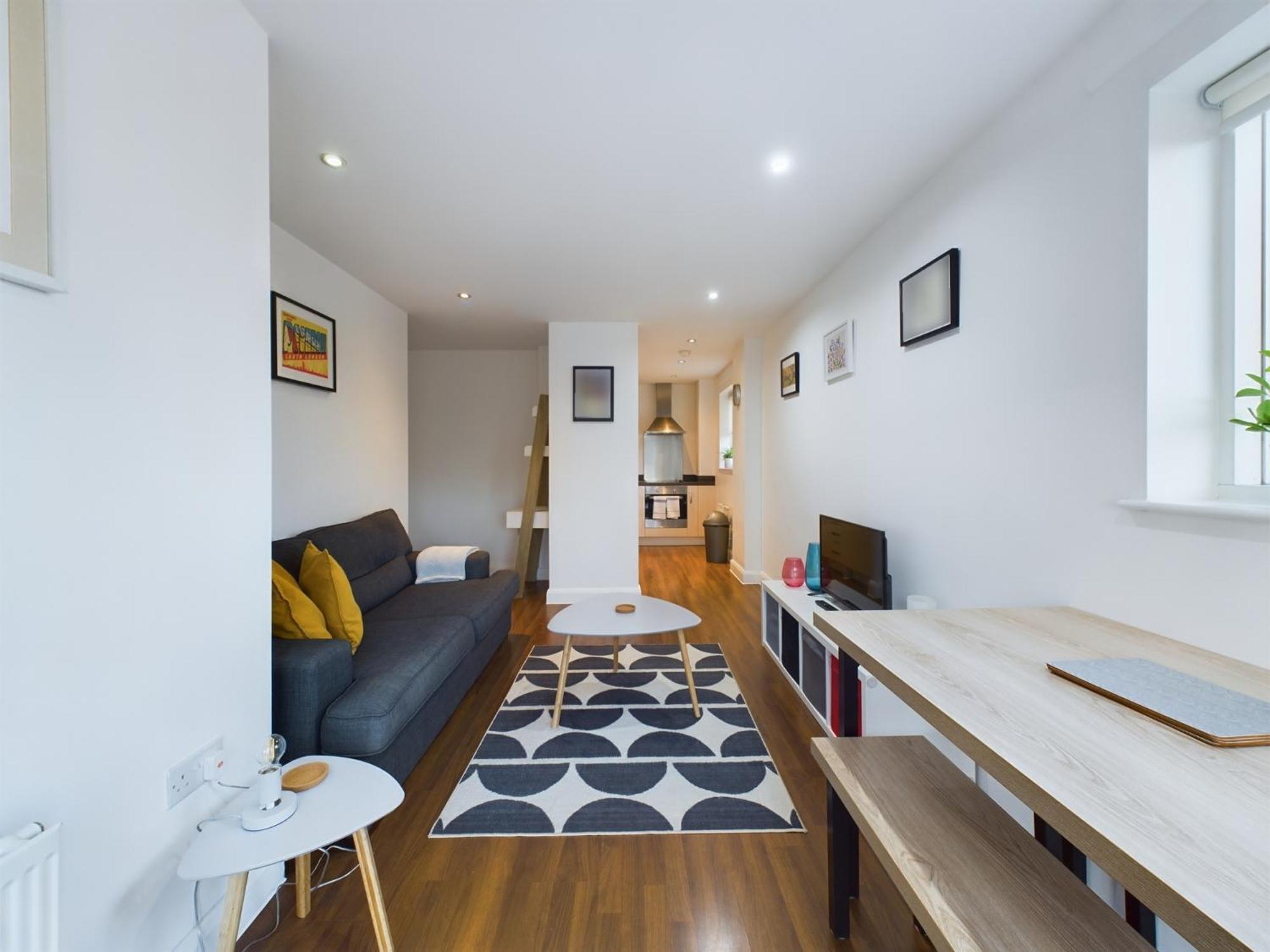 The Peckham Place - 1bdr With Balcony Apartment *