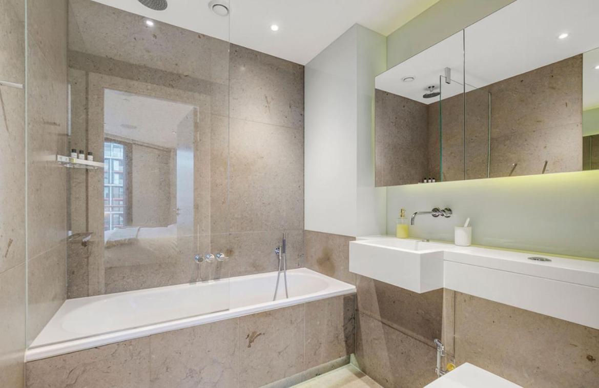 Aparthotel Riverlight Nine Elms Battersea Power Station London