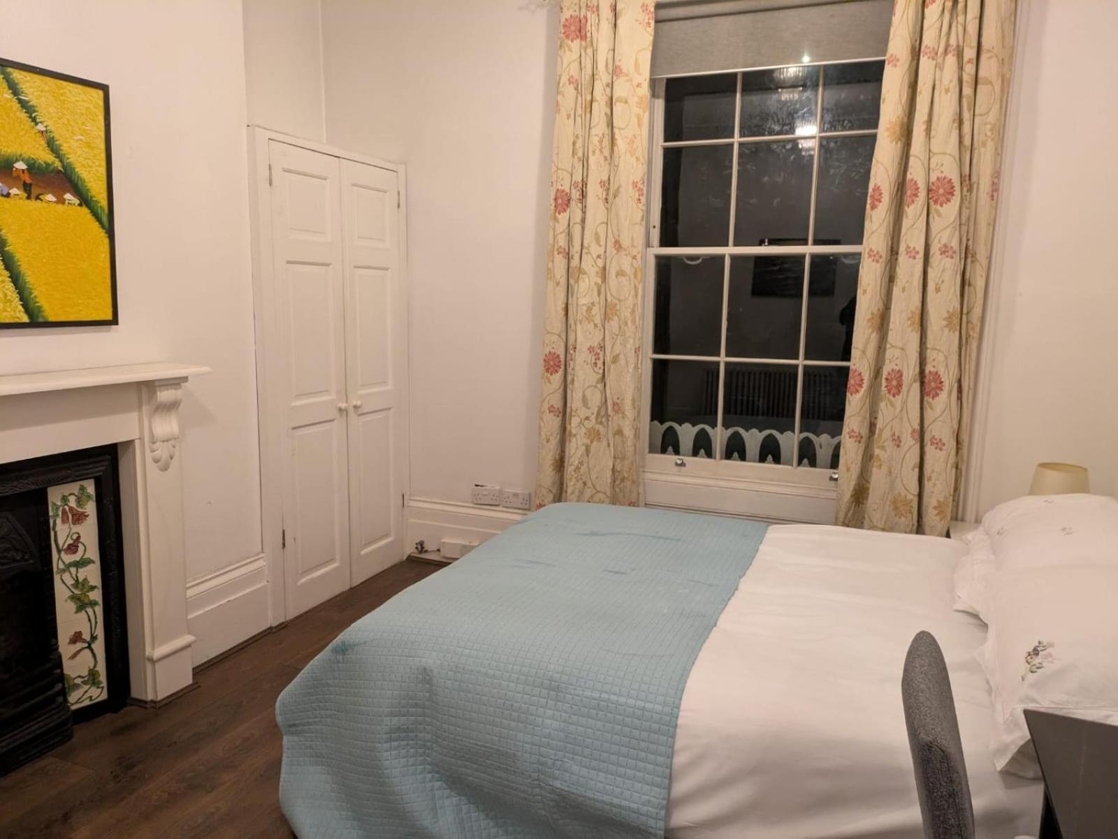 Guest house Hill House London