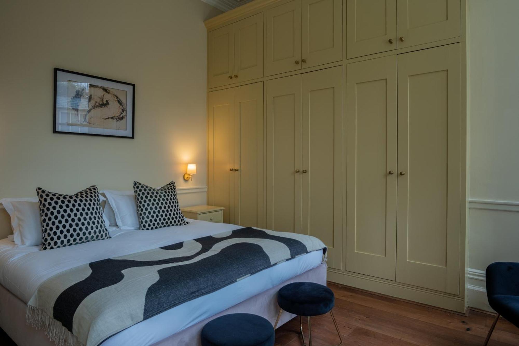 Apartment The Egerton - Serviced London