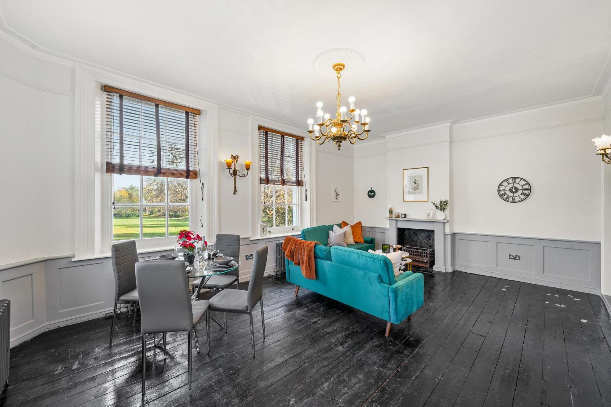 In Chiswick Apartment
