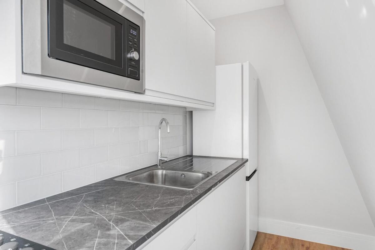 2 Bed Spacious Brand New Flat * London