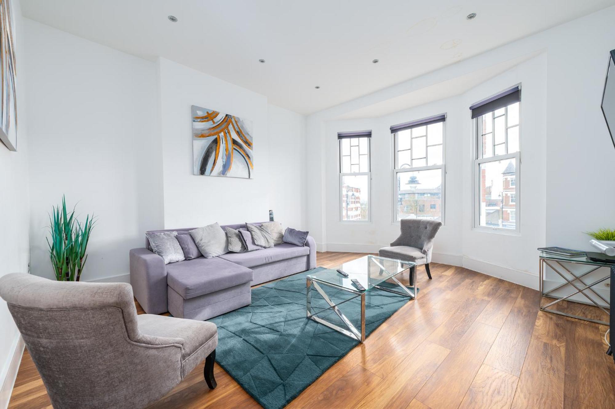 Stunningly Luxurious Apartment *