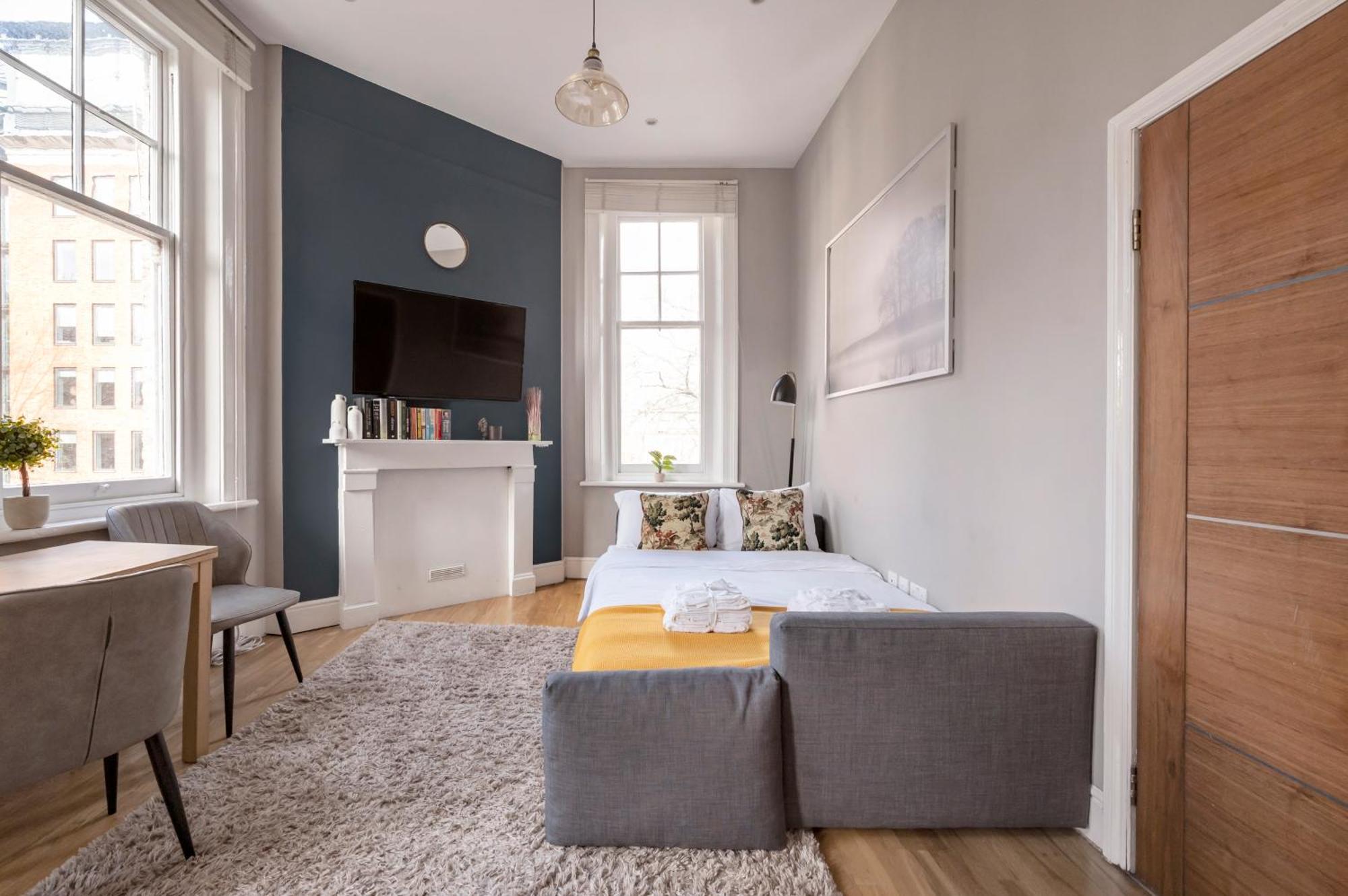 Apartment Sunny Corner In Center Of *